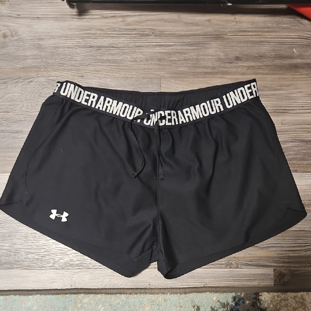 Under Armour Black Athletic Shorts Lightweight Performance
